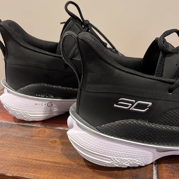 ⭐️ Under Armour UA Team Curry 7 Basketball Sneakers Black White Size 12 - Picture 7 of 9